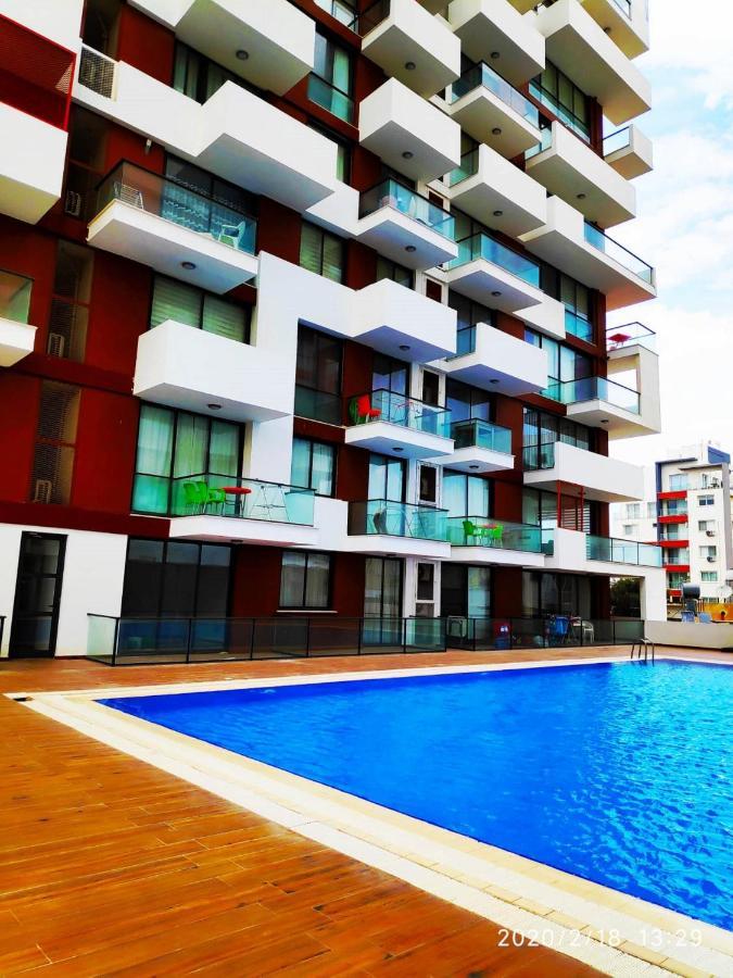 Uptown Holiday App & Pool Daily Rental Contactless Check In & Check Out Фамагуста Екстериор снимка
